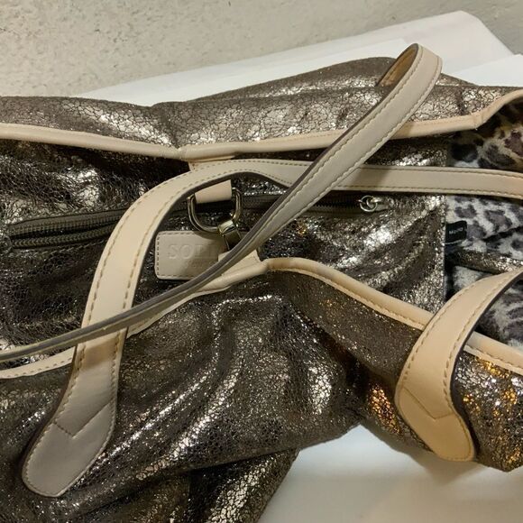 Sorial New York Metallic Tote Bag - Picture 3 of 9